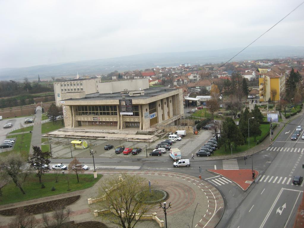 Panoramic Apartment Алба-Юлия Экстерьер фото