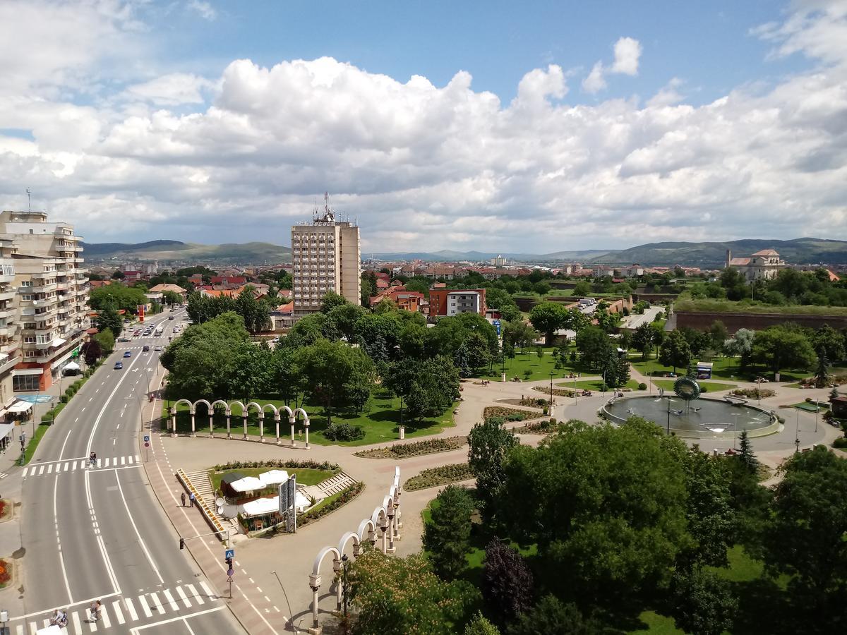 Panoramic Apartment Алба-Юлия Экстерьер фото